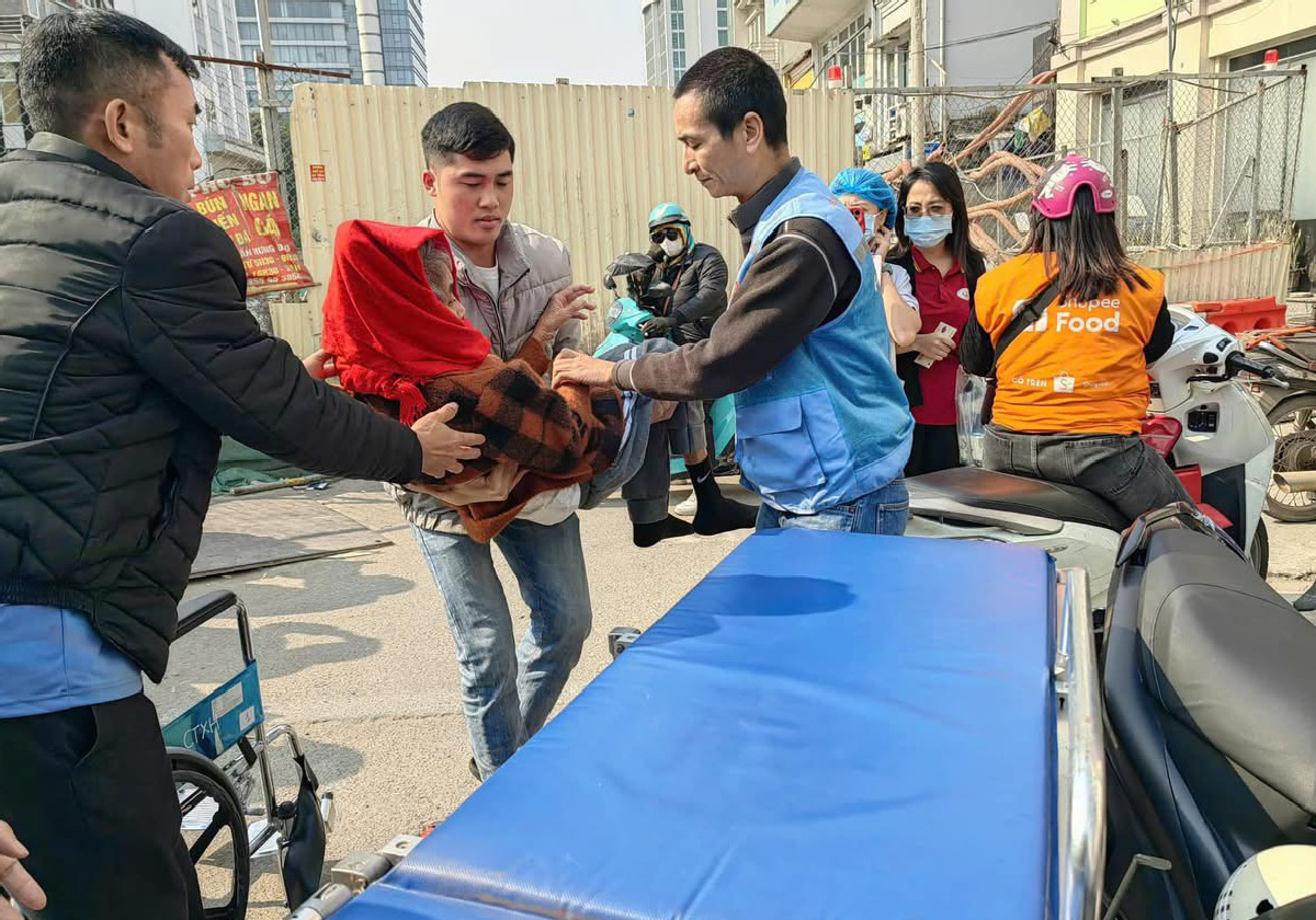 Xe cứu thương, mai táng 0 đồng