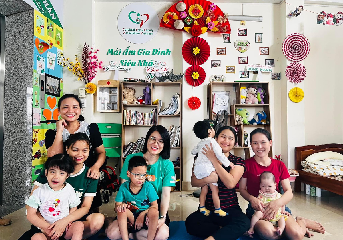 Ủng hộ Mái ấm Gia đình Siêu nhân