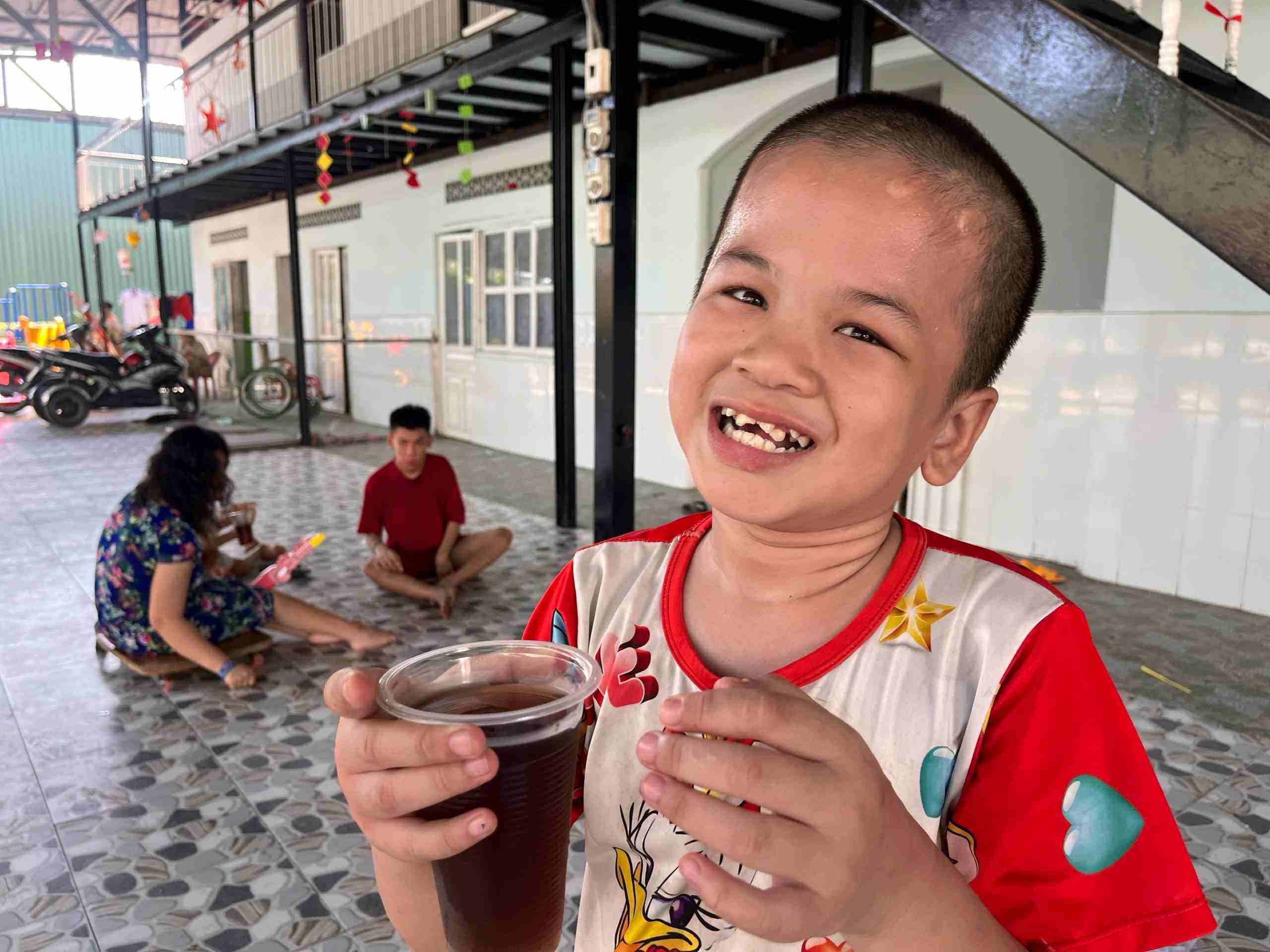 Góp sức để mang thêm nhiều bữa ăn đến các mái ấm cùng "Thêm 1 bữa no - Thêm 1 nụ cười"